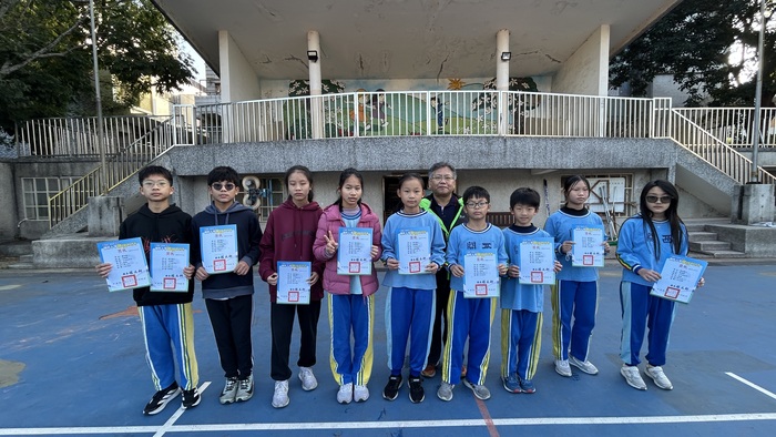 田徑對抗賽頒獎圖片